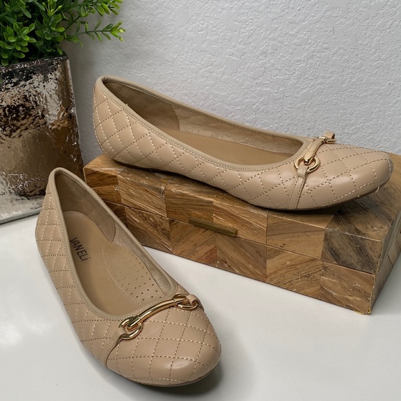 Vaneli Stacy Quilted Leather Ballet Flats Tan with Gold Horse-bit Detail SZ 10 - Picture 1 of 10